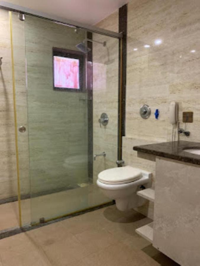 Hotel Radhe อานันด์ ภายนอก รูปภาพ